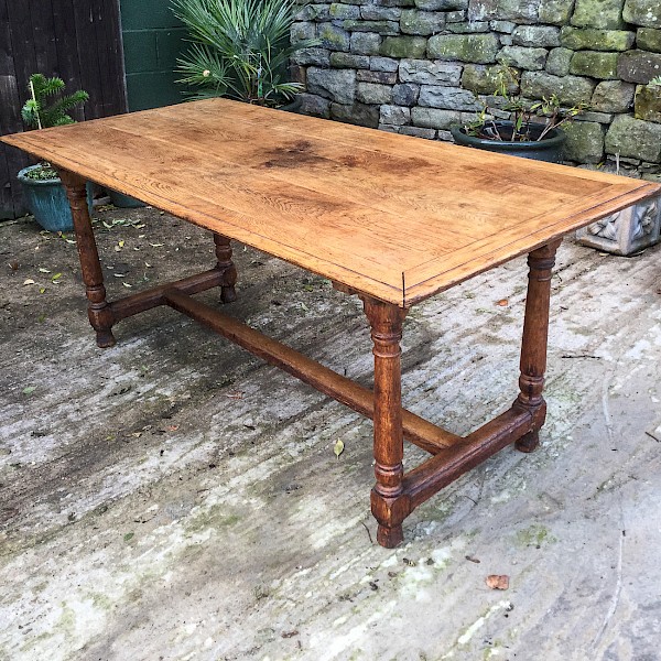 Arts and Crafts Oak Dining Table