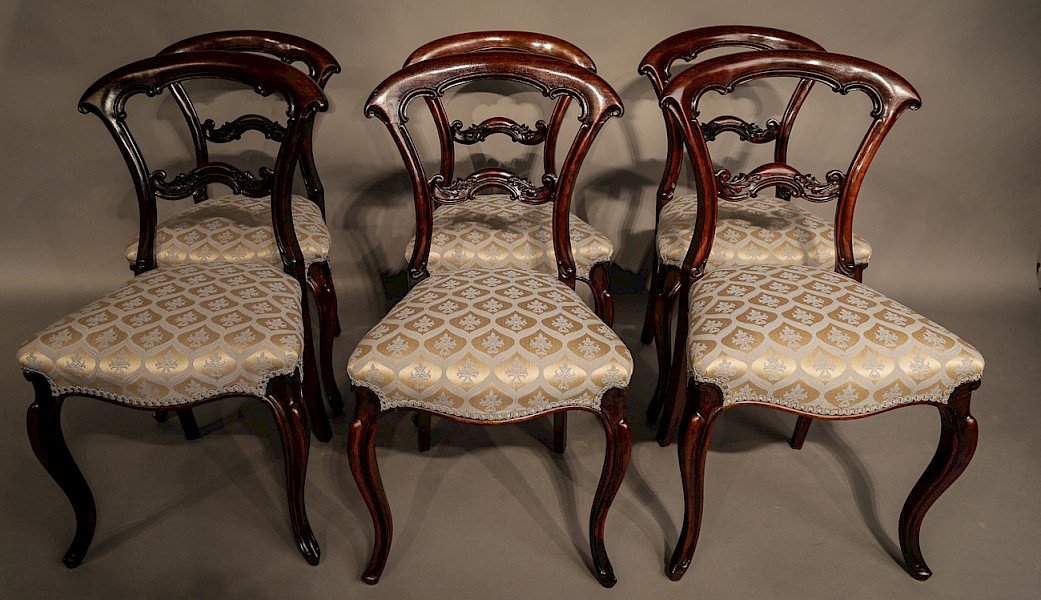 Set of 6 Dining Chairs in Rosewood Early Victorian