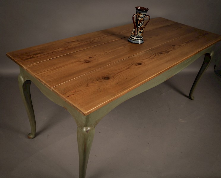 Farmhouse Dining Table pine top