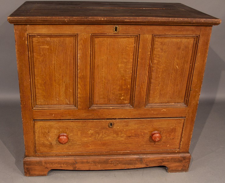 Pine Scrumbled Bedding Box
