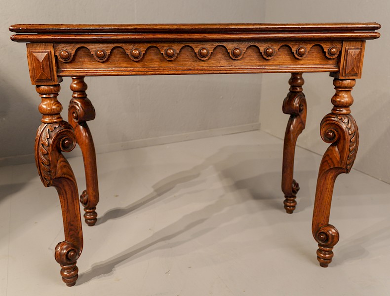 Superb Victorian Games Table Pollard Oak