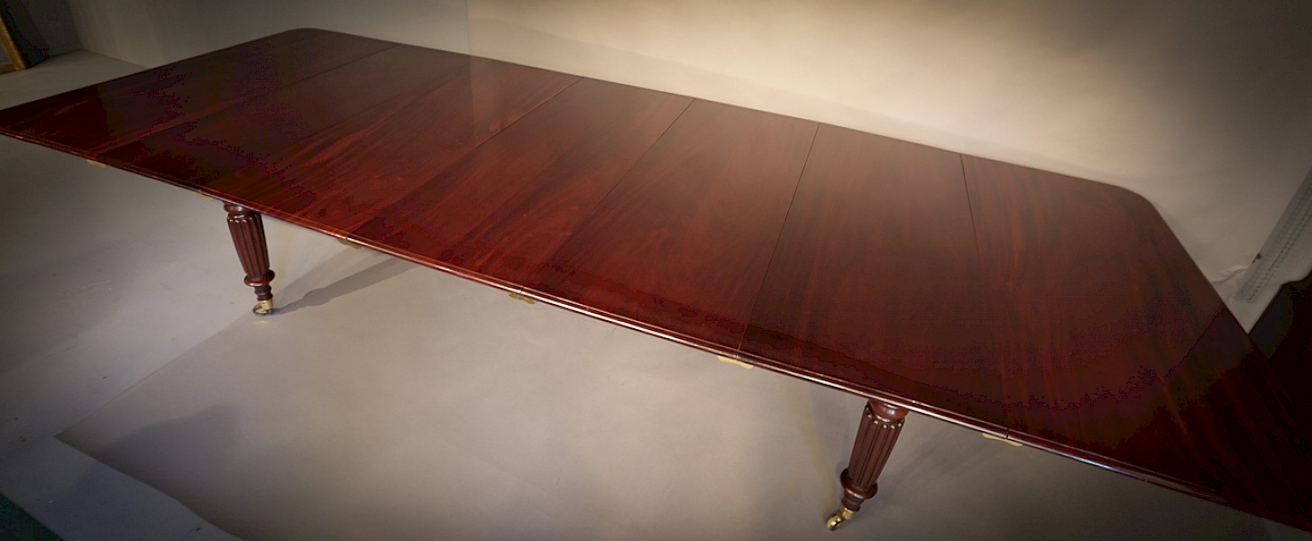Extending Dining Table Mahogany seat 16 Gillows Model