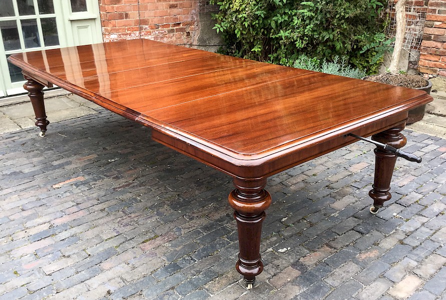 Victorian Mahogany Large Extending Dining Table seats 14