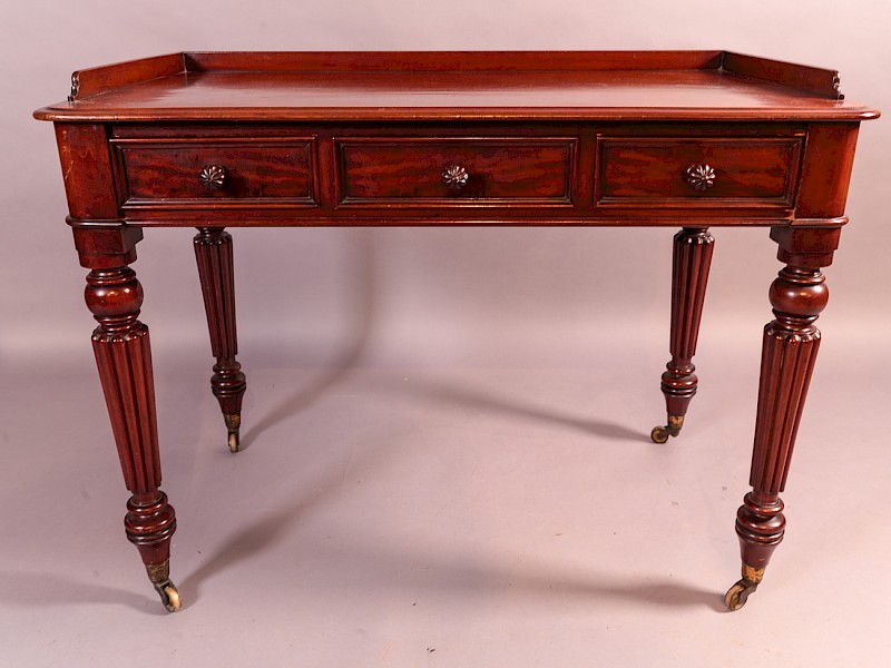 Gillows Writing Desk Mahogany c 1830