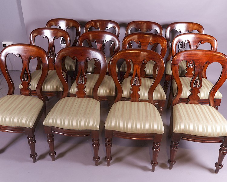 Rare Set of 12 Victorian Spear Point Balloon back Dining Chairs