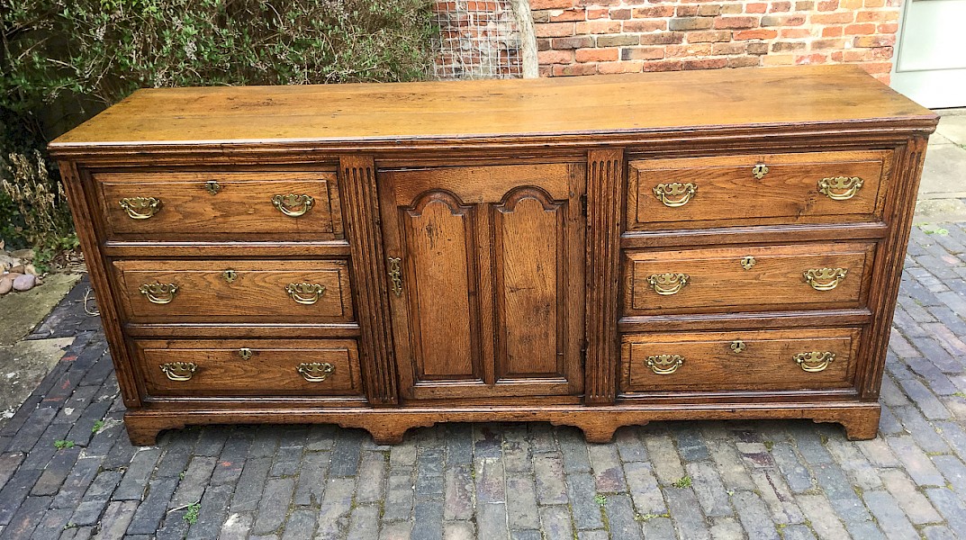 18th century Oak Serving Dresser
