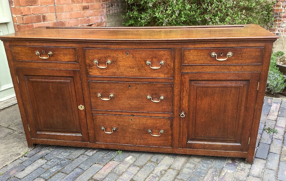 Georgian Oak Serving Dresser 18th century