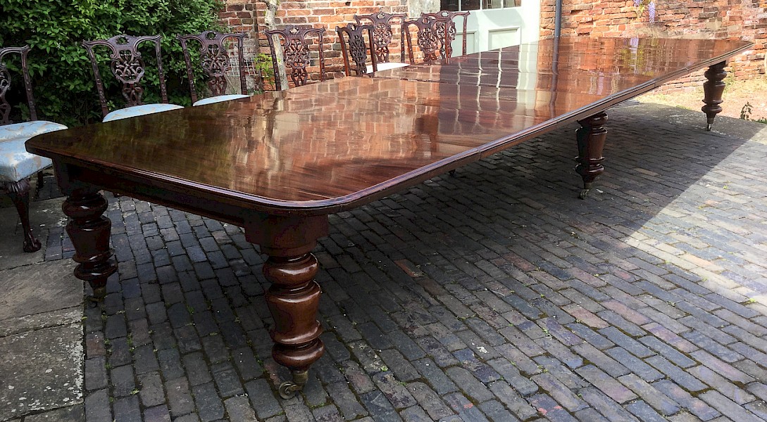 Large Victorian Mahogany Extending Dining Table to seat 18