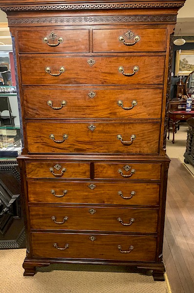 Fine George III Chest on Chest