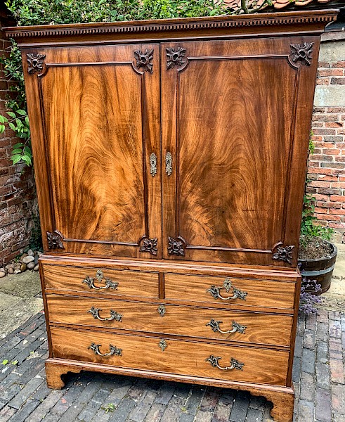 Good George II Clothes Press