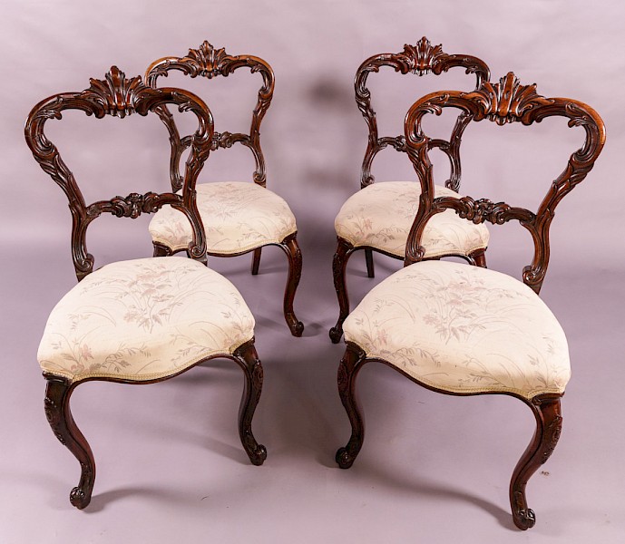 Very good set of 4 early Victorian Rosewood Dining Chairs