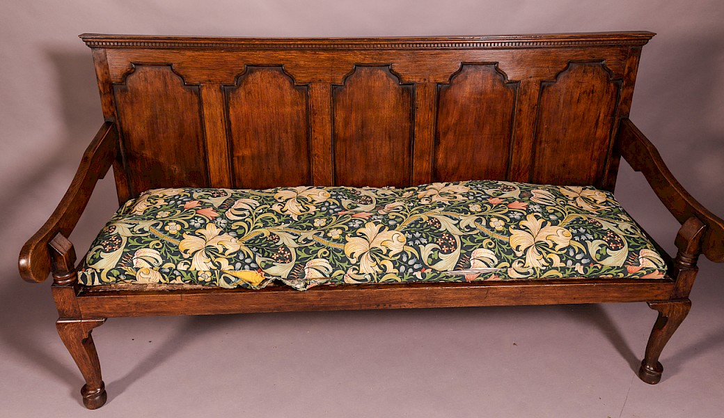 18th century Oak Settle