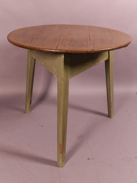 Pine 18th century Cricket Table