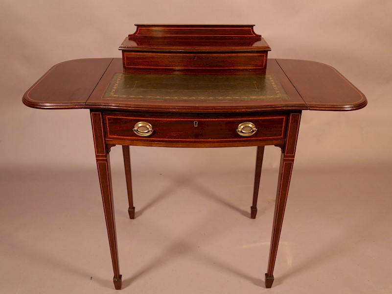 Edwardian Ladies Writing Table in Mahogany