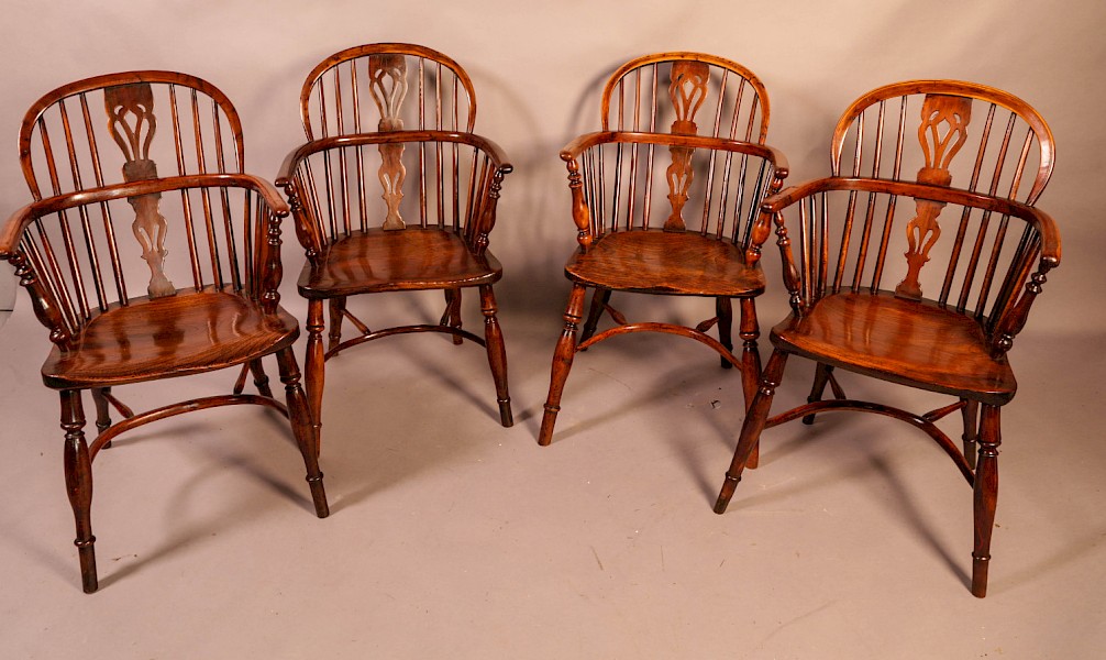 A Set of 4 Yew Wood Windsor Chairs Nicholson rockley