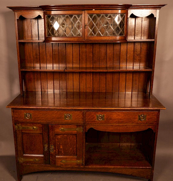 Arts and crafts Dresser in Oak