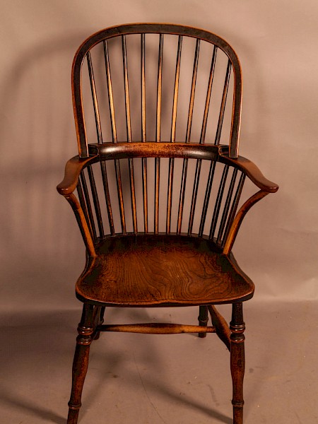 A Thames Valley Yew Wood Windsor Chair