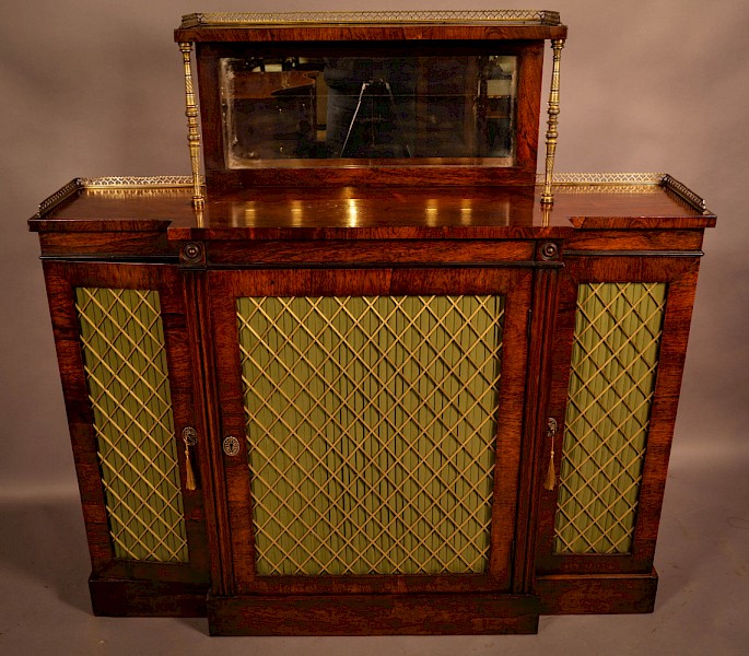 A Good Regency 3 Door Chiffonier
