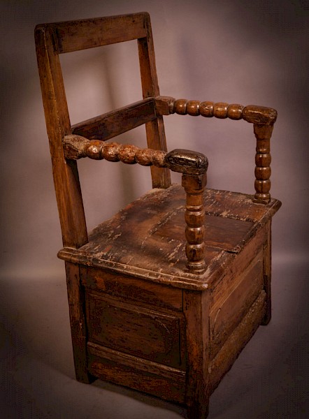 Early Oak Bench with cupboard