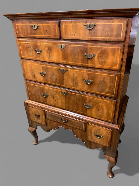 A Lovely George I Oyster veneered Chest on Stand